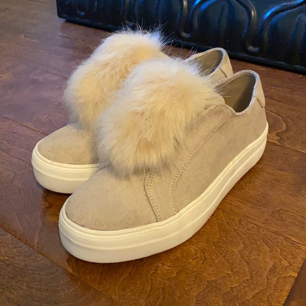 Candie’s | Puff Ball Sneaker